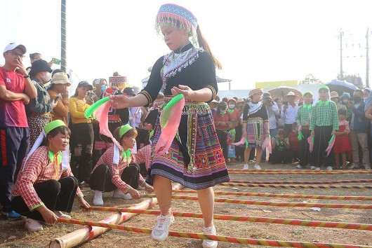 Đắk Lắk: Gặp nhau tại lễ hội Hảng Pồ, du khách phương xa không muốn rời bước