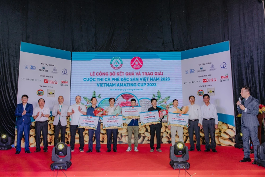Công bố và trao giải cuộc thi Cà phê đặc sản Việt Nam 2023.