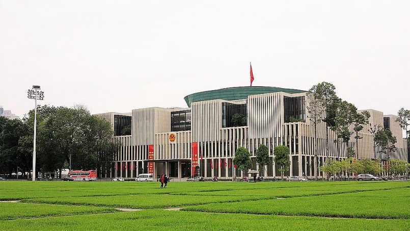 Kỳ họp bất thường lần thứ 6, Quốc hội khóa XV được tổ chức tại Nhà Quốc hội ở Thủ đô Hà Nội.