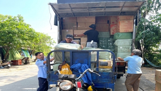Quảng Ngãi: Phát hiện xe tải vận chuyển hơn 33.000 hàng hóa giả mạo nhãn hiệu