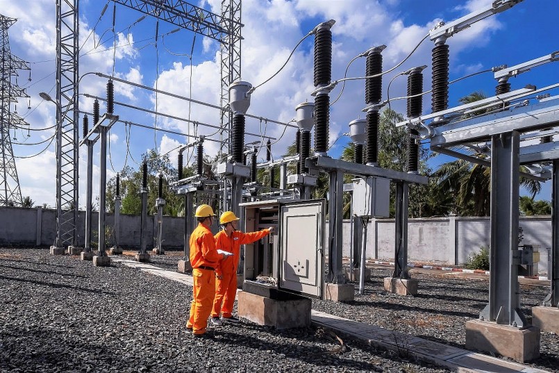 Nhu cầu điện tăng cao khiến Bộ Công Thương phải điều chỉnh kịch bản cung ứng điện.