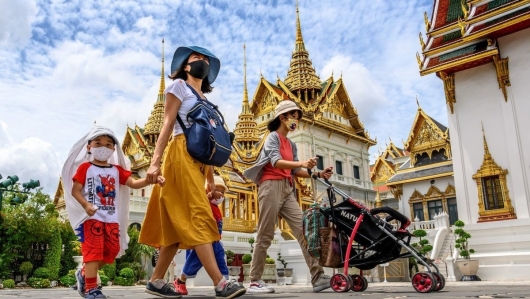 Khách Việt đổ xô đi du lịch nước ngoài, tour nội địa “ế ẩm”