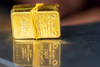 Đấu thầu “ế thảm”, vì sao giá vàng miếng càng ngày càng tăng?