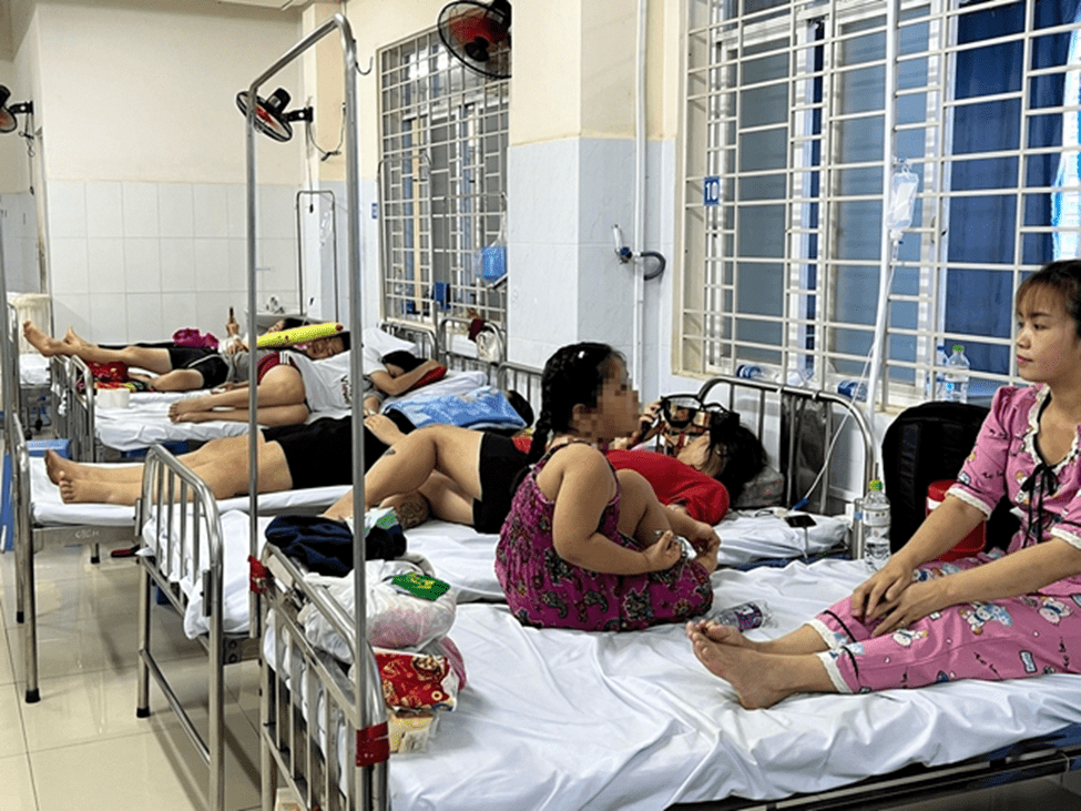 Các bệnh nhân bị ngộ độc ở Đồng Nai, được điều trị tại bệnh viện