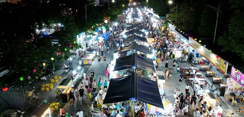 Chợ đêm Sầm Sơn – Điểm đến không thể bỏ qua khi du khách đến với TP du lịch Sầm Sơn