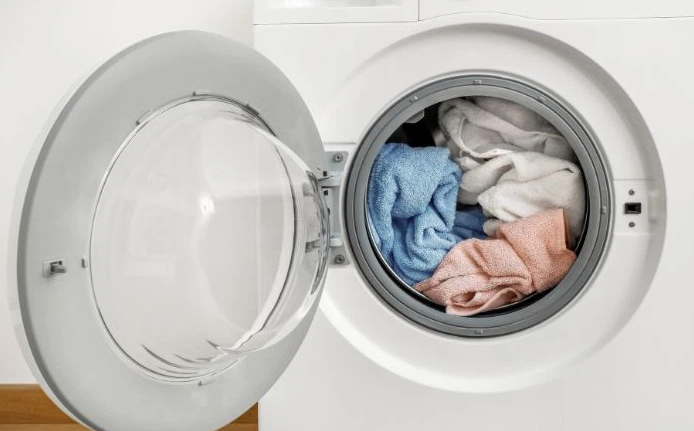Tác hại của việc để quần áo quá lâu trong máy giặt ?
