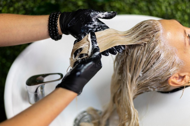 Cách phòng tránh tình trạng rụng tóc