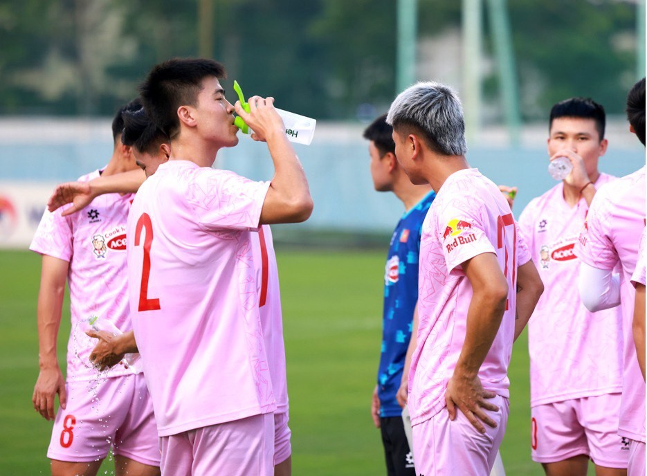 Tầm quan trọng của dinh dưỡng đối với hiệu suất thể thao của cầu thủ Việt Nam