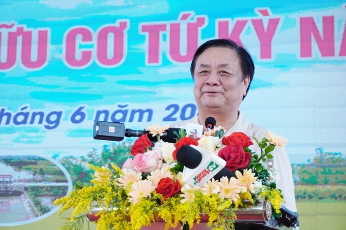 Bộ trưởng Nông nghiệp và Phát triển nông thôn Lê Minh Hoan phát biểu tại buổi lễ.