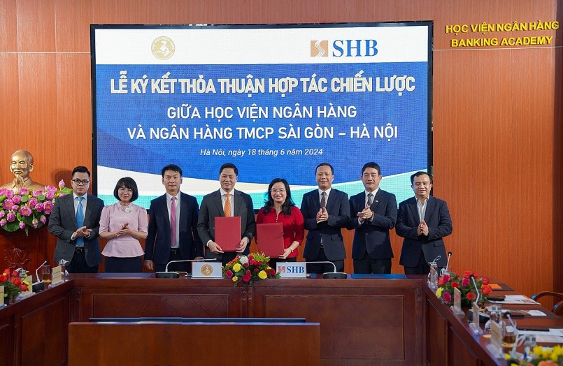 Hợp tác hứa hẹn mở ra nhiều cơ hội phát triển mới cho SHB và Học viện Ngân hàng