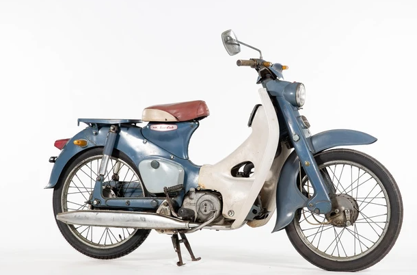 Honda Super Cub C100 49cc ra mắt vào năm 1958 là mẫu xe gắn máy cỡ nhỏ thành công nhất mọi thời đại.