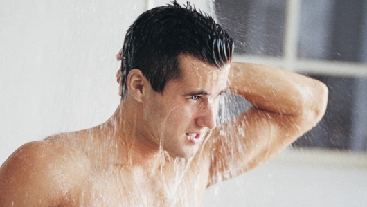 Mùa hè có nên tắm nước nóng?