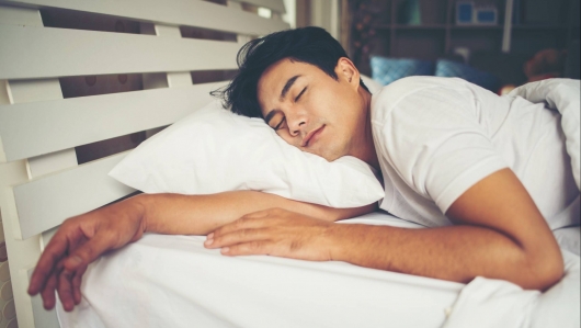 Những thói quen không tốt cho phổi khi ngủ