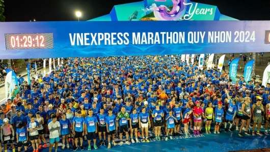 VnExpress Marathon Quy Nhơn 2024 - người bạn đồng hành thủy chung vì sức khỏe cộng đồng