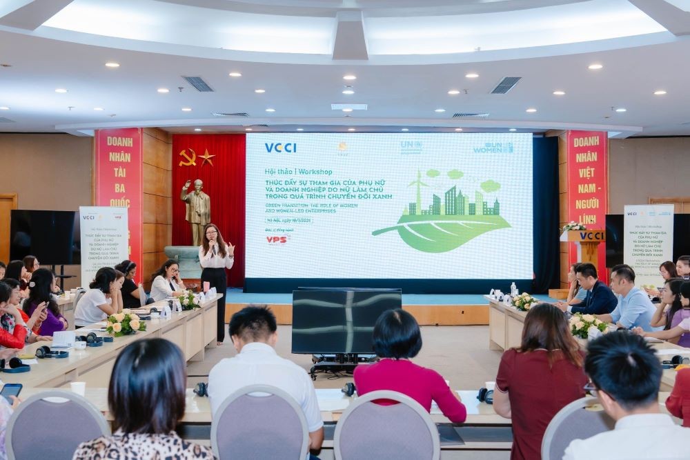 Bà Nguyễn Thị Kim Phượng - Phó Giám đốc Ban Khách hàng doanh nghiệp BIDV - chia sẻ thông tin tại Hội thảo