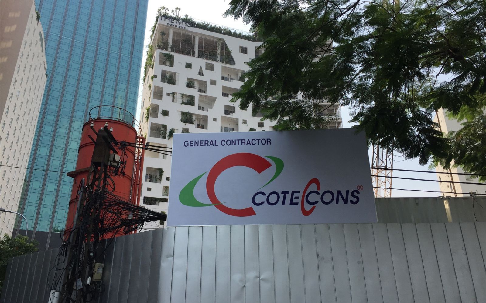 Coteccons phải thanh toán cho Boho Decor số tiền nợ gốc gần 22 tỷ đồng cùng các loại phí khác.
