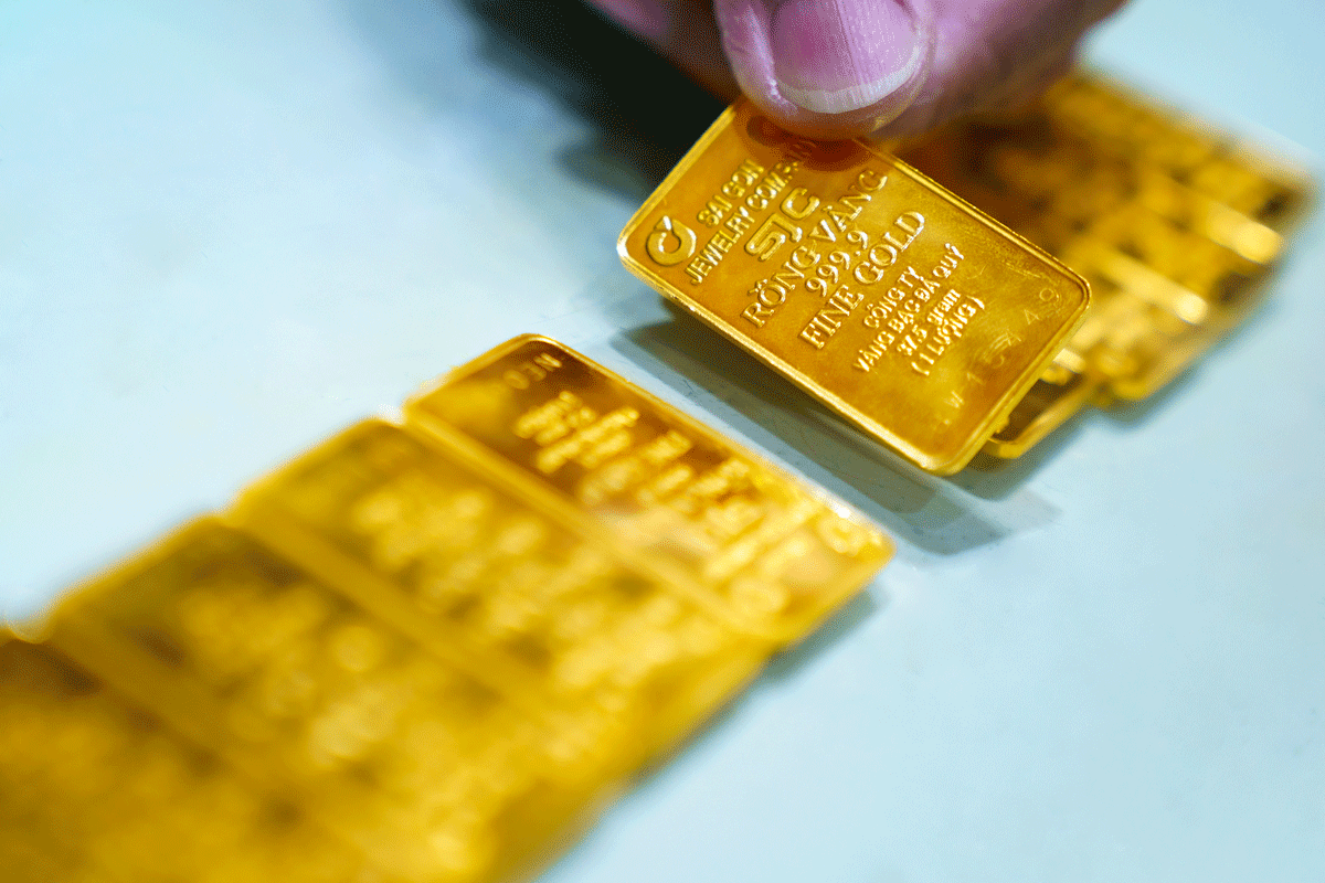 Giá vàng miếng giảm nửa triệu đồng mỗi lượng nhưng khó mua