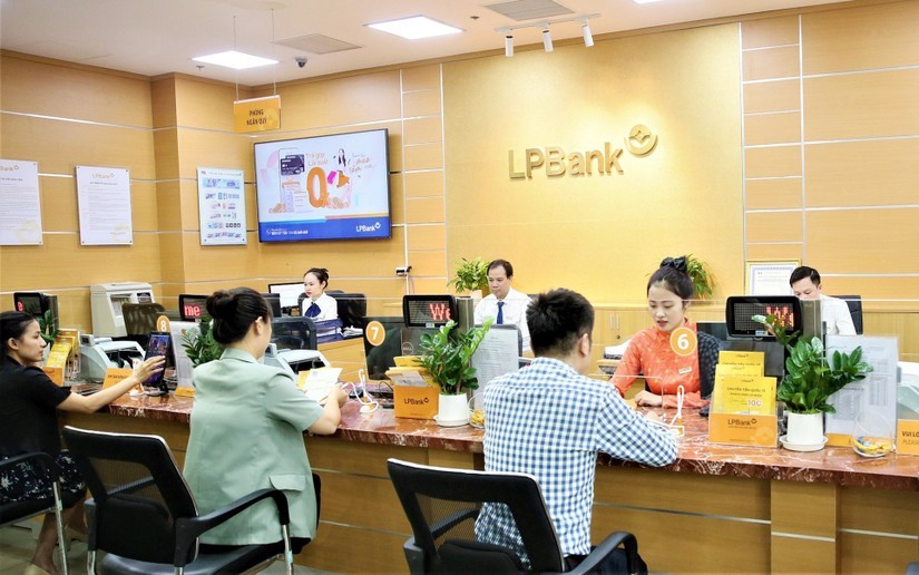 lợi nhuận trước thuế 6 tháng đầu năm của LPBank đạt 5.919 tỉ đồng