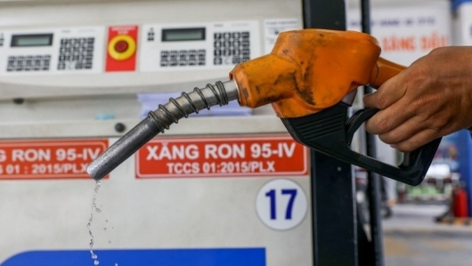 Nhiều thương nhân kinh doanh xăng dầu có dấu hiệu vi phạm
