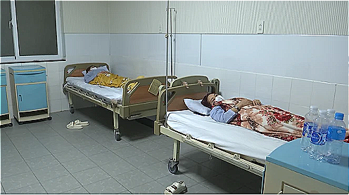 Gần 50 khách du lịch ở Mũi Né phải nhập viện nghi do ngộ độc thực phẩm