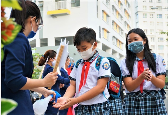 Trước thềm năm học, bố mẹ cần làm gì để trẻ ít nguy cơ nhiễm bệnh?