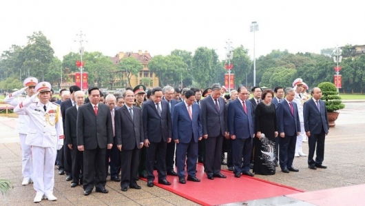 Lãnh đạo Đảng, Nhà nước vào Lăng viếng Chủ tịch Hồ Chí Minh nhân dịp 79 năm Quốc khánh