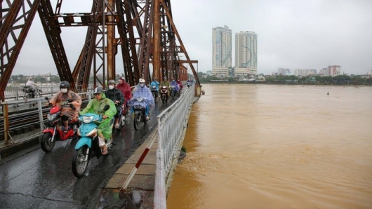 Lũ trên sông Hồng tại Hà Nội có khả năng đạt đỉnh vào trưa nay