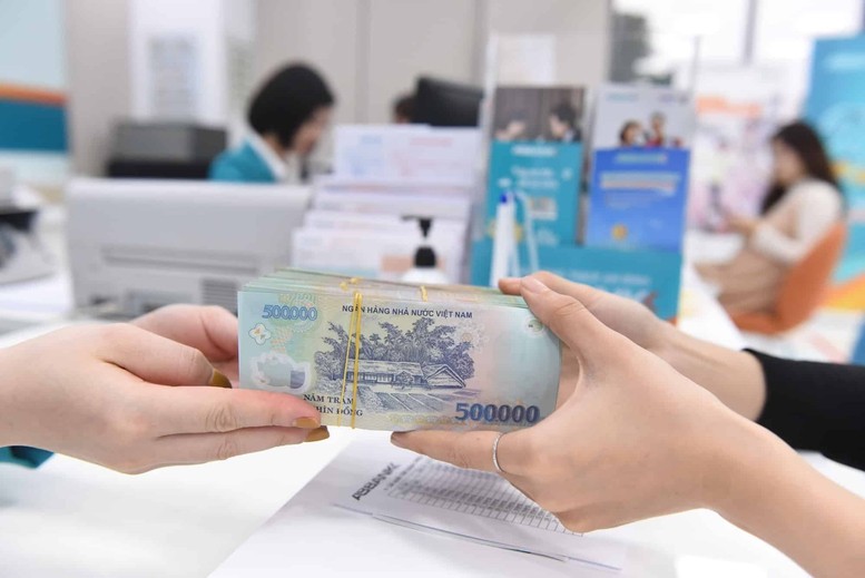 Những ngân hàng đầu tiên giảm lãi suất cho vay sau bão Yagi.