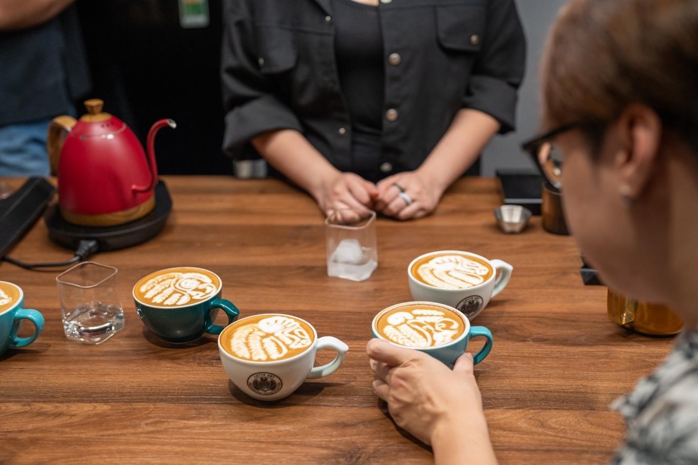 Dalatmilk Barista Championship 2024: Barista đến với nghệ thuật Latte Art hoàn hảo