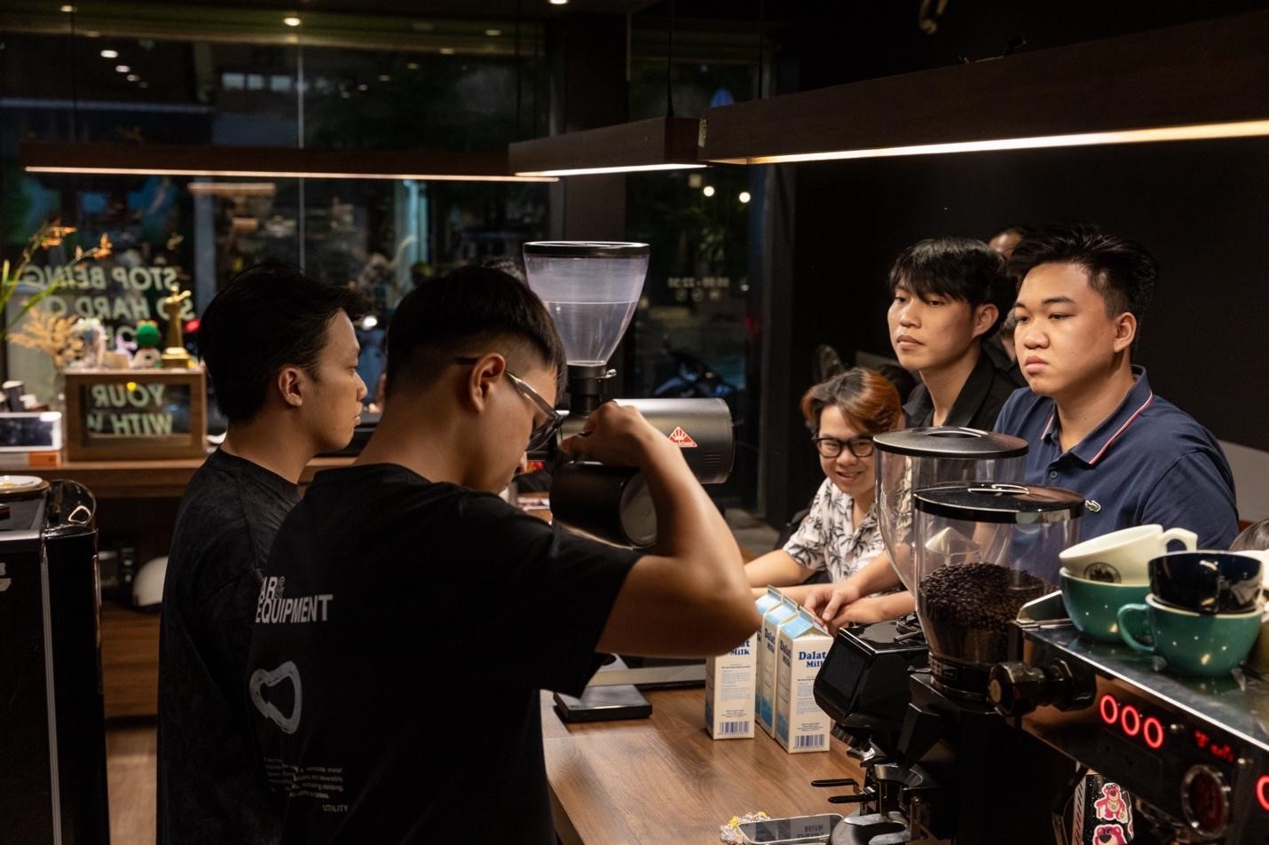 Dalatmilk Barista Championship 2024: Barista đến với nghệ thuật Latte Art hoàn hảo