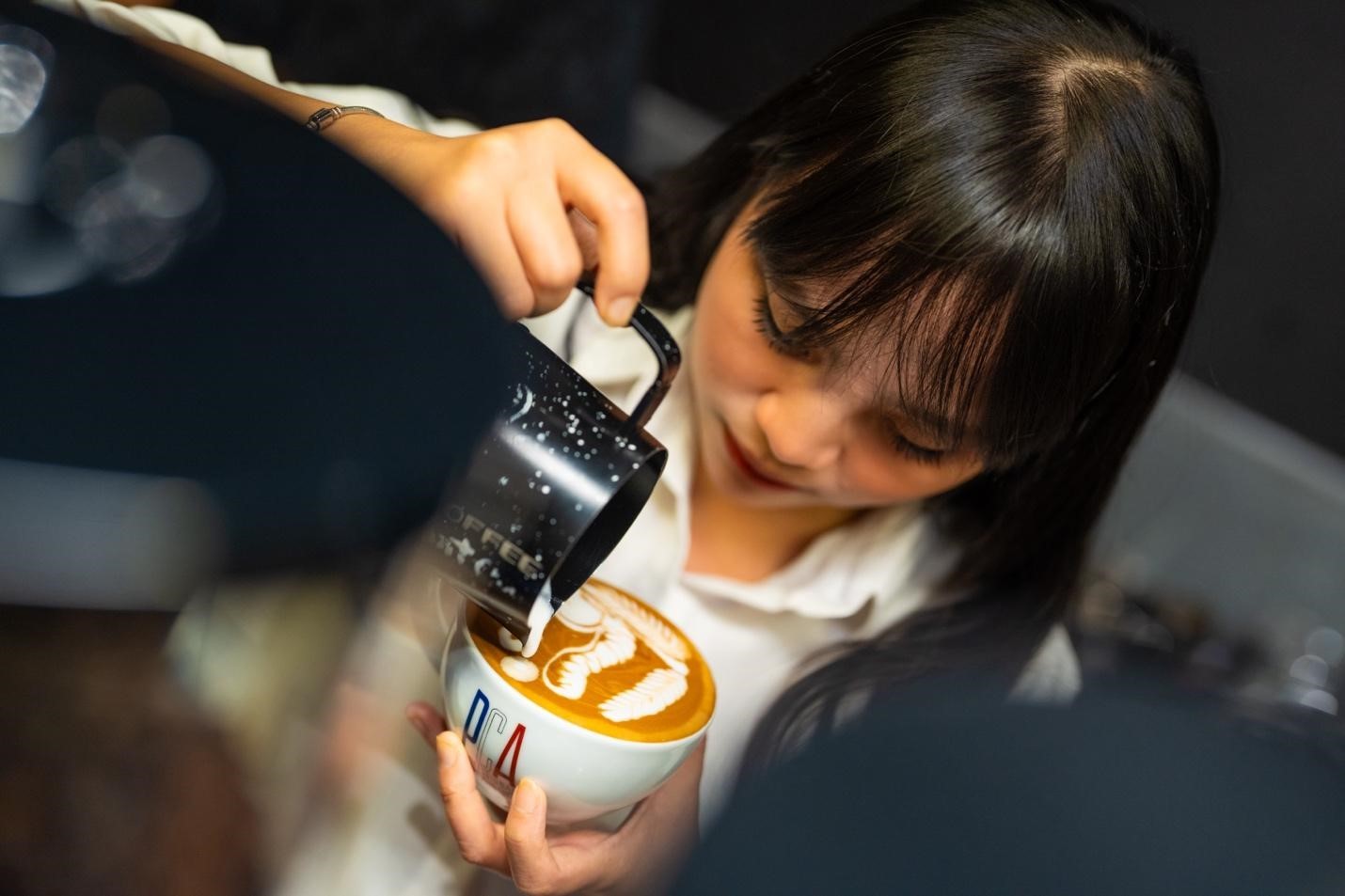 Dalatmilk Barista Championship 2024: Barista đến với nghệ thuật Latte Art hoàn hảo