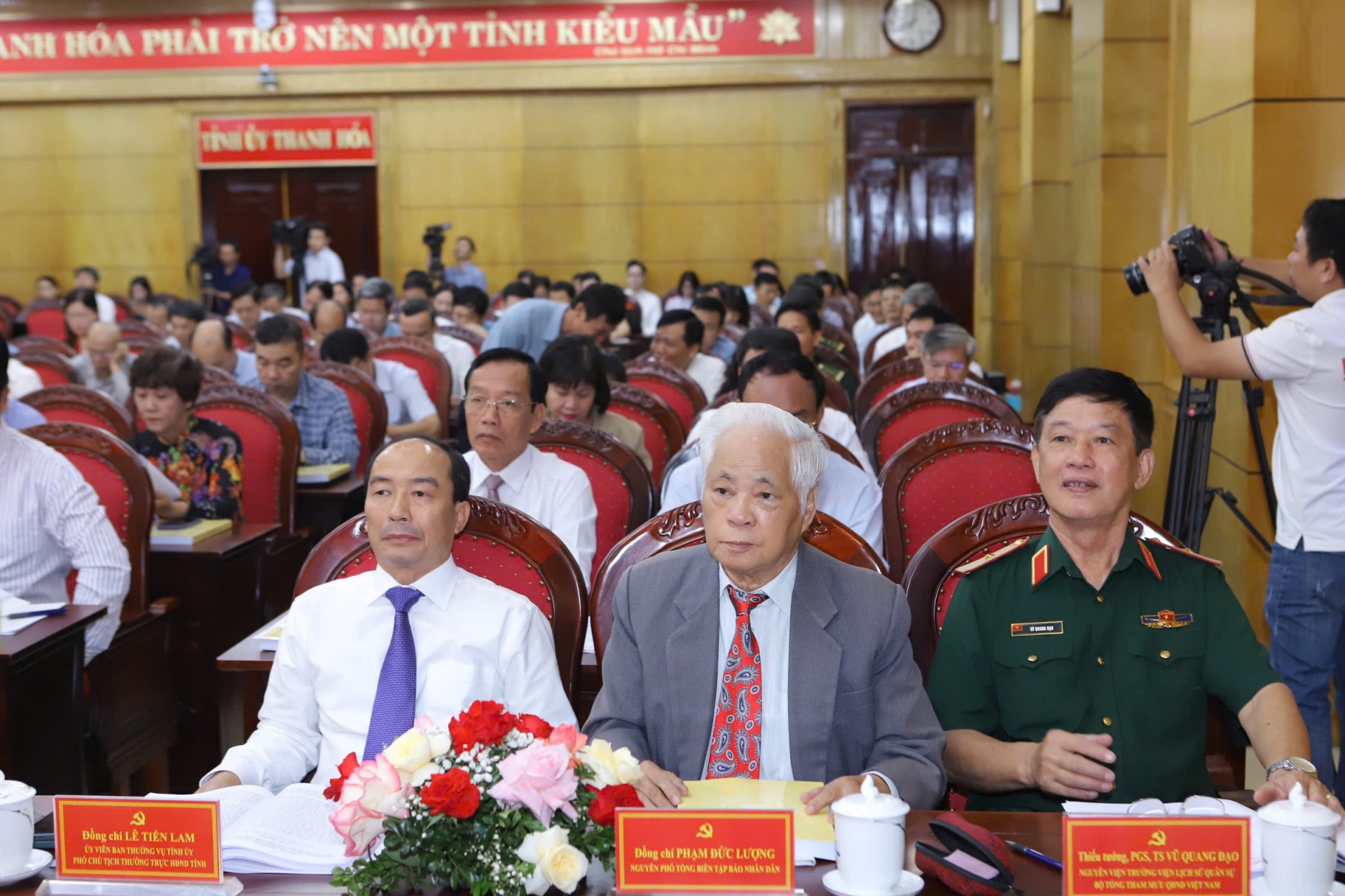 Hội thảo khoa học "Thanh Hóa với đồng bào, cán bộ, chiến sĩ và học sinh miền Nam tập kết ra Bắc - 70 năm sâu nặng nghĩa tình”