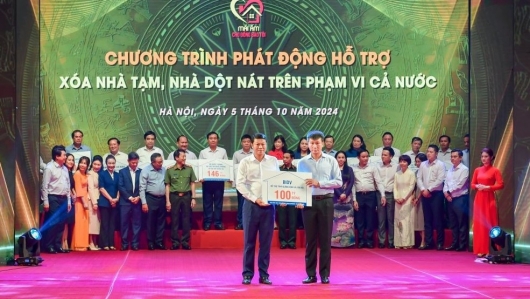 Ngân hàng BIDV ủng hộ 100 tỷ đồng chung tay xóa nhà tạm, nhà dột nát