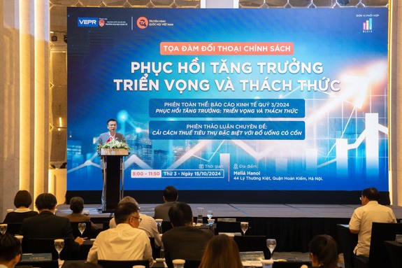 Kinh tế Việt Nam trên đà tăng trưởng, xuất nhập khẩu tiếp tục là điểm sáng