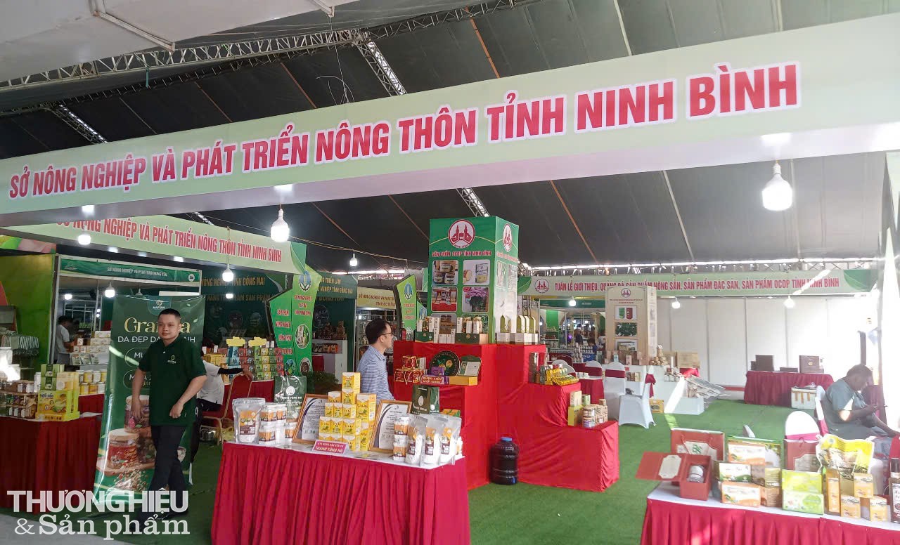 sản phẩm nông nghiệp của tỉnh Ninh Bình được trưng bày tại Hội chợ triển lãm Nông nghiệp Quốc tế AgroViet 2024.