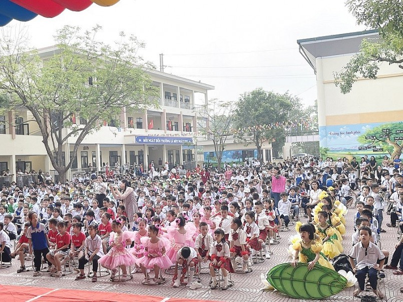 Trường Tiểu học Cự Khê chào mừng kỷ niệm 42 năm ngày Nhà giáo Việt Nam