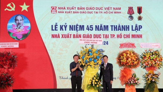 Nhà xuất bản Giáo dục tại TP. Hồ Chí Minh kỷ niệm 45 năm thành lập