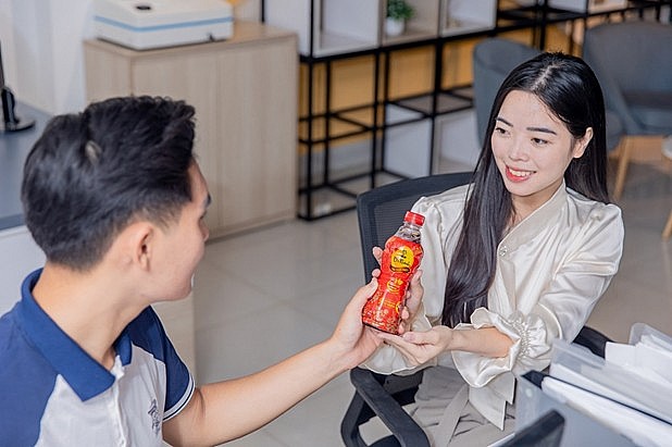 Trà Dr Thanh là một trong số những thức uống được người trẻ đặc biệt yêu thích nhờ khả năng thanh lọc cơ thể giúp để tươi mát mỗi ngày.