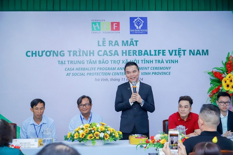   Ông Nguyễn Thành Đạt – Giám Đốc Truyền Thông Herbalife Việt Nam – Campuchia  chia sẻ tại lễ ra mắt Casa Herbalife Việt Nam ở Trà Vinh