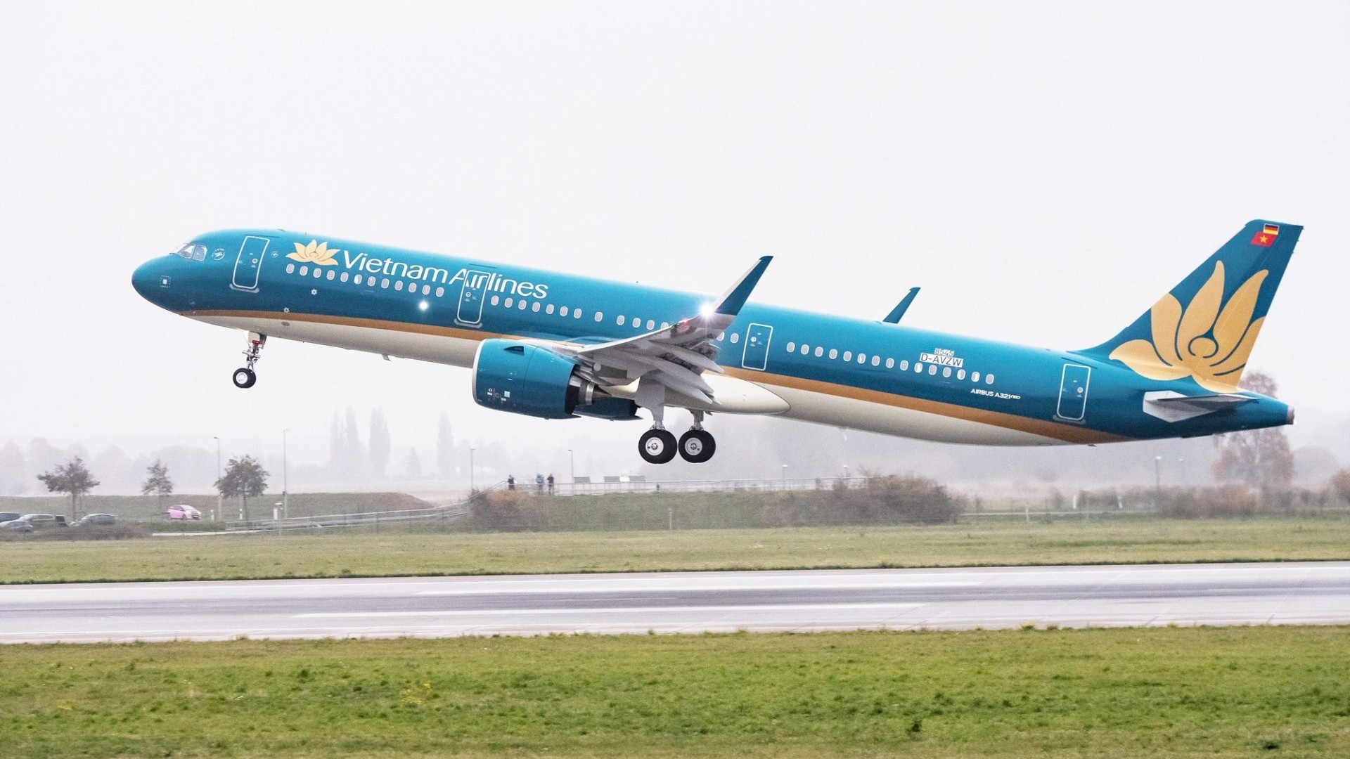 Vietnam Airlines lội ngược dòng, chấm dứt chuỗi năm lỗ