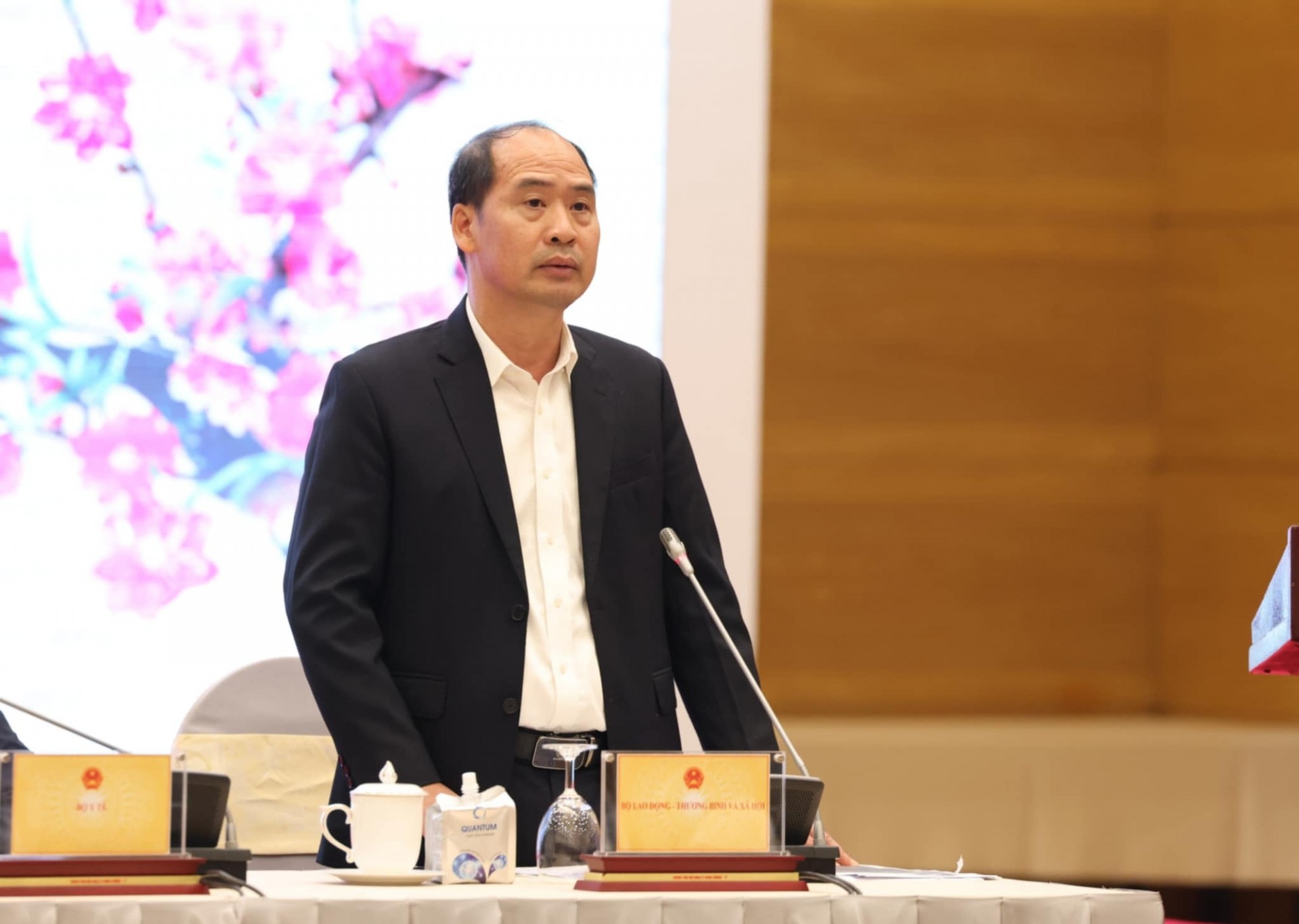 Thứ trưởng Bộ Lao động-Thương binh và Xã hội Nguyễn Văn Hồi thông tin về công tác đảm bảo an sinh xã hội dịp Tết Nguyên đán Ất Tỵ - ẢNh: VGP