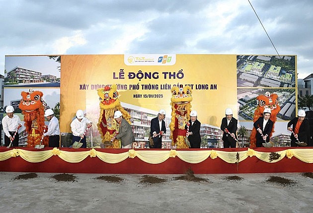 Ảnh 4: Trường Phổ thông liên cấp FPT Long An tại T&T City Millennia cũng chính thức động thổ xây dựng.