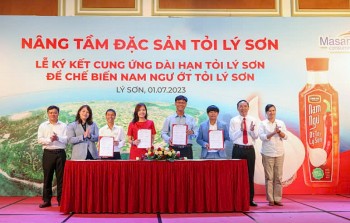 Nam Ngư chung tay quảng bá đặc sản tỏi Lý Sơn