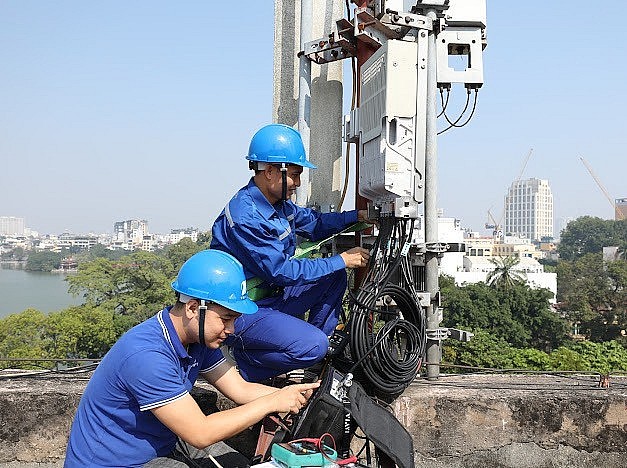 Bảo đảm thông tin liên lạc thông suốt dịp Tết Nguyên đán