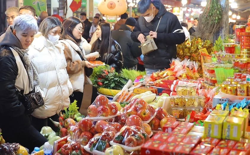 Mâm cúng đi chùa đầu năm cần những gì để “tiền vào cửa trước vàng vào cửa sau”?