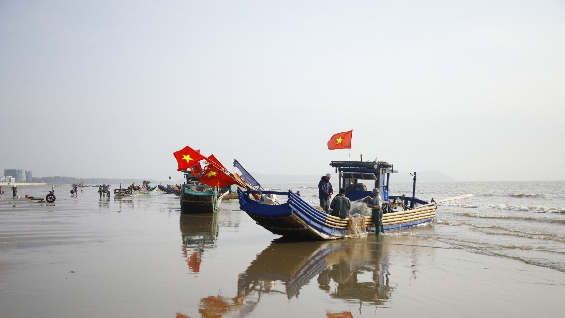 Thanh Hóa tăng cường công tác quản lý tàu cá và bảo vệ ngư dân