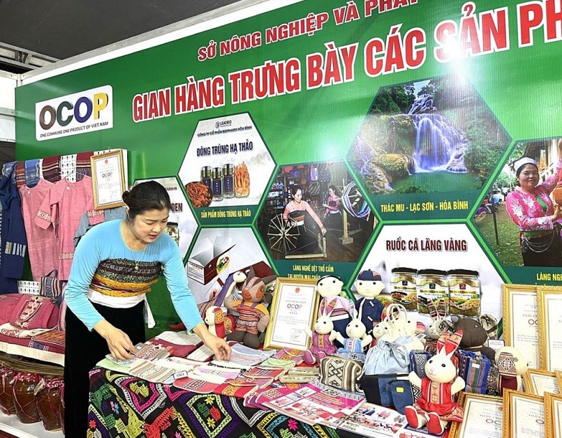 Hoà Bình: Bảo tồn nghề dệt truyền thống gắn với phát triển du lịch