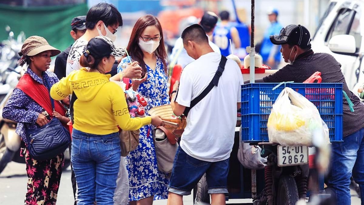 TP.HCM quyết liệt xử lý tình trạng chèo kéo, "chặt chém" du khách