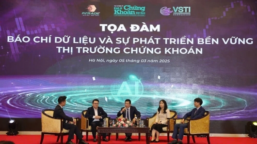 Báo chí góp phần phát triển bền vững thị trường chứng khoán