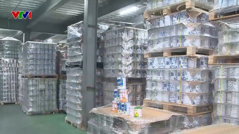 Triệt phá đường dây sản xuất gần 600 loại sữa bột giả, thu lợi gần 500 tỉ đồng